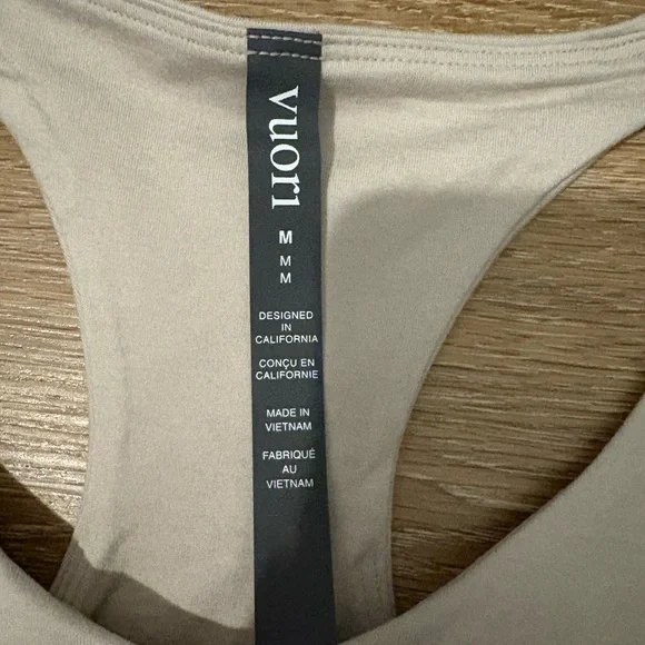 Vuori Halo Performance Crop 2.0 Tank Top NWT in Ecru Heather - Picture 3 of 10